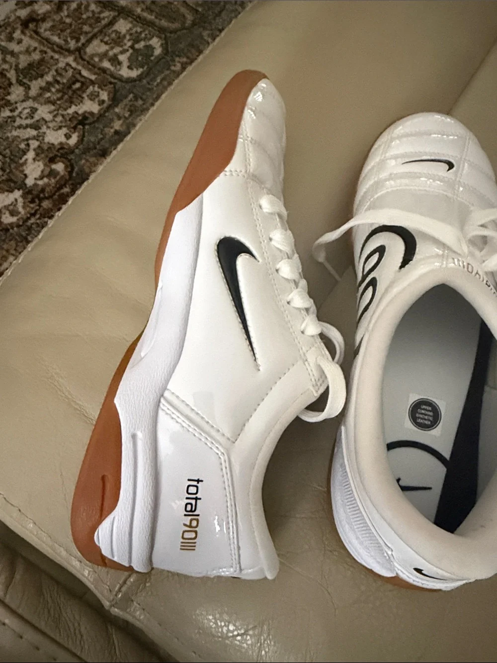 Nike classic low